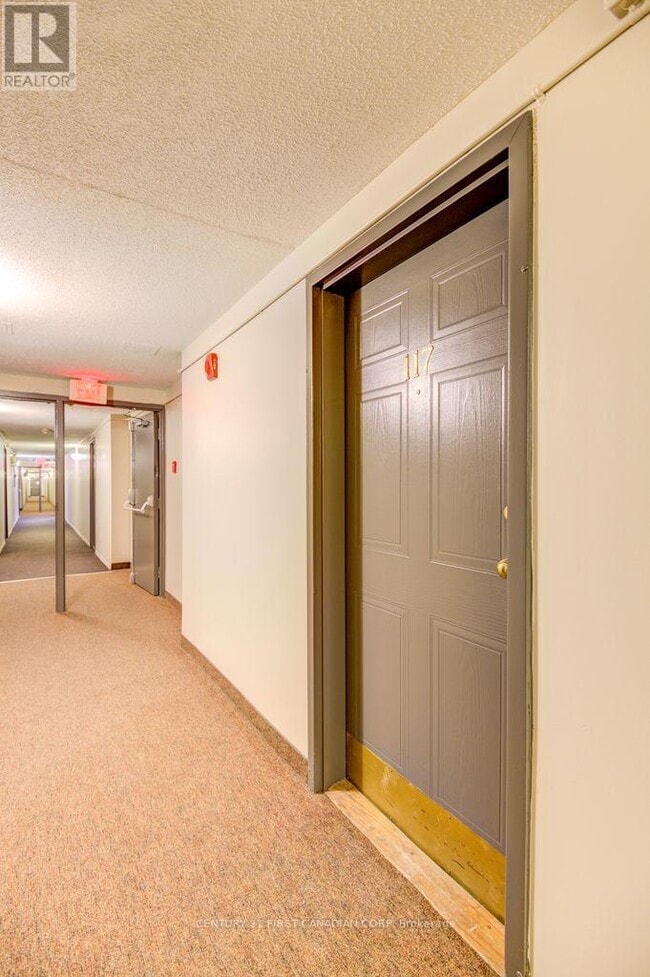 148 Conway Dr in London, ON - Building Photo - Building Photo