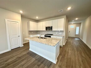 12164 Ridge Top Dr in Panorama Village, TX - Building Photo - Building Photo