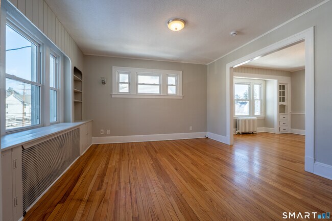 45 Boulanger Ave in West Hartford, CT - Building Photo - Building Photo