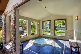 Sterling Pointe Apartments in Layton, UT - Building Photo - Building Photo