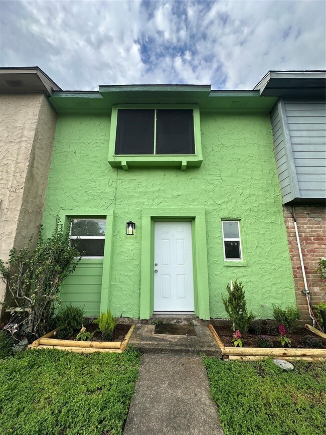 property at 7335 Chasewood Dr