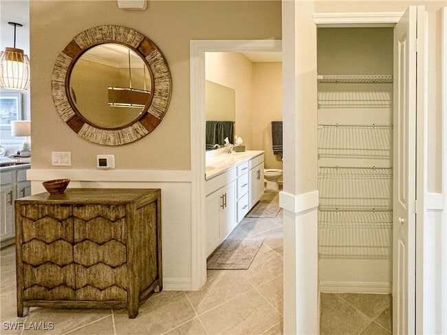 5651 Double Eagle Cir, Unit 4338 in Ave Maria, FL - Foto de edificio - Building Photo