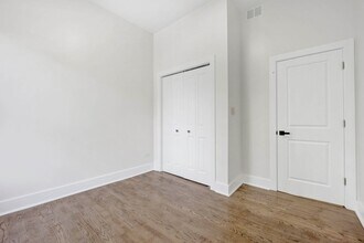 4927 S Prairie Ave in Chicago, IL - Foto de edificio - Building Photo