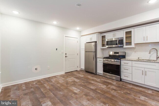 1318 S Broad St in Philadelphia, PA - Building Photo - Building Photo