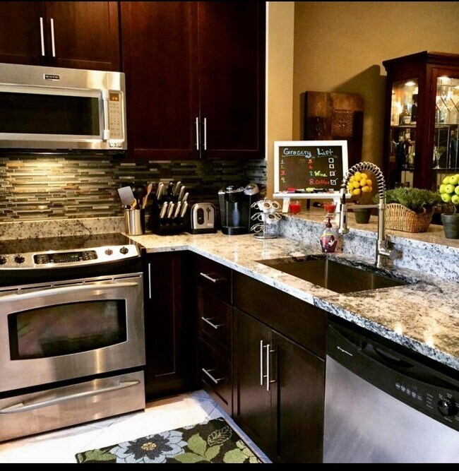 6437 Park Lake Cir in Boynton Beach, FL - Building Photo - Building Photo