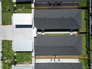 2004 E 1st St-Unit -1 in Mission, TX - Building Photo - Building Photo