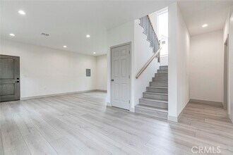 8157 Varna Ave in Los Angeles, CA - Building Photo - Building Photo