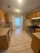 503 Murdock St in Collinsville, TX - Foto de edificio - Building Photo