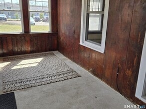 150 Spencer St in Manchester, CT - Building Photo - Building Photo