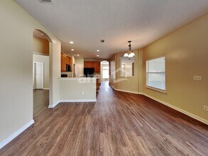 10264 Lancashire Dr E in Jacksonville, FL - Foto de edificio - Building Photo