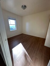 4200 Cherry Heights Rd in The Dalles, OR - Building Photo - Building Photo