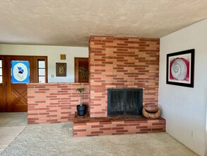 4000 Highland Dr in Carlsbad, CA - Building Photo - Building Photo