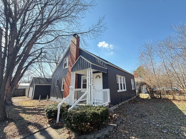 property at 1626 E Belmont St