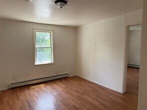 9 Kelly Hill Rd in Otisville, NY - Building Photo - Building Photo