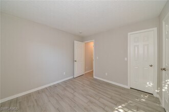 5799 Fran Ct in North Port, FL - Building Photo - Building Photo