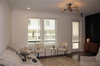 6641 Beacon Dr in Sandy Springs, GA - Building Photo - Building Photo
