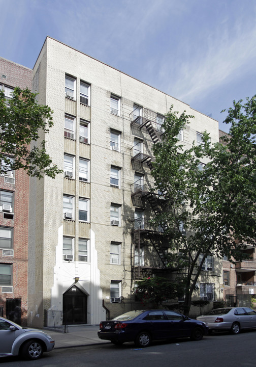 190 E 17th St in Brooklyn, NY - Building Photo