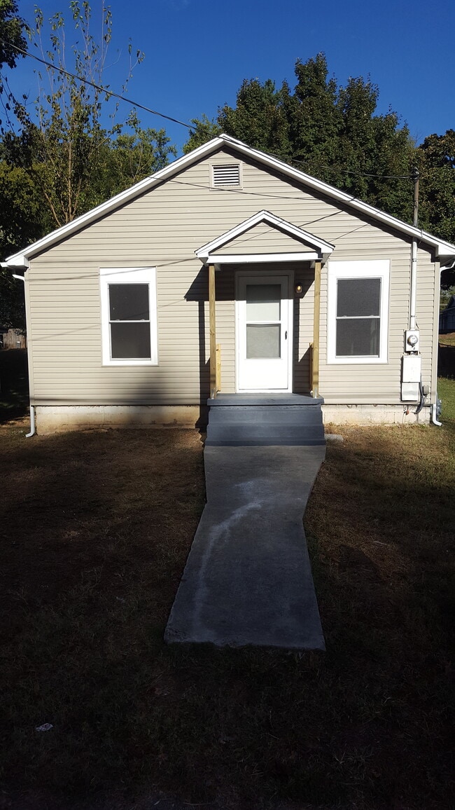 property at 1123 Massachusetts Ave