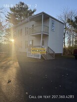 584 Pleasant St in Lewiston, ME - Building Photo