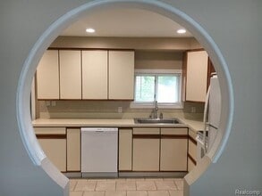 832 Bayfield St in Lake Orion, MI - Building Photo - Building Photo