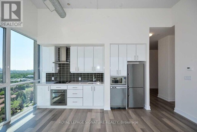 75-1475 The Donway W in Toronto, ON - Building Photo - Building Photo