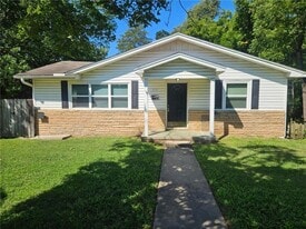 515 S Duncan Ave in Fayetteville, AR - Building Photo