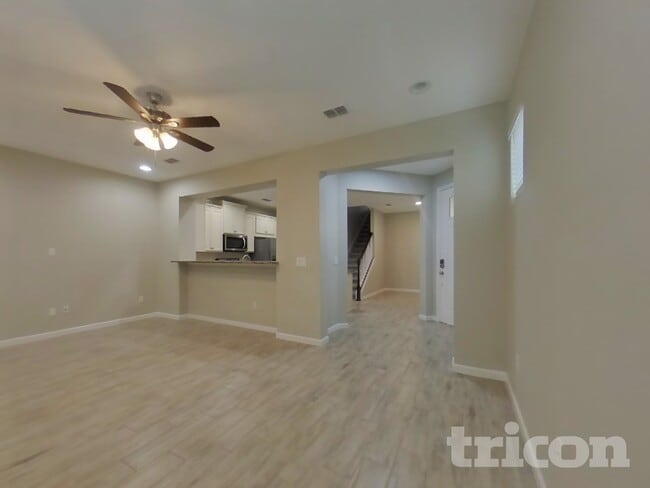 12447 Trailhead Dr, Unit 214 in Bradenton, FL - Building Photo - Building Photo