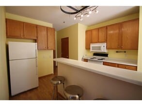8458 Kimball Dr in Eden Prairie, MN - Building Photo - Building Photo