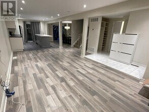 45 Raleigh Crescent in Markham, ON - Building Photo - Building Photo