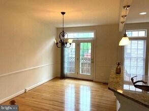 4372 Thomas Brigade Ln in Fairfax, VA - Building Photo - Building Photo