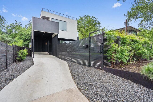 1707 Kerr St in Austin, TX - Building Photo - Building Photo