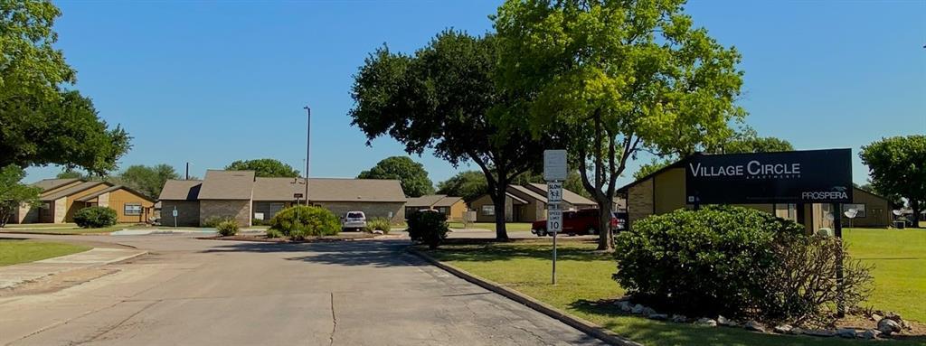 101 Glenbrook Dr E in New Braunfels, TX - Building Photo