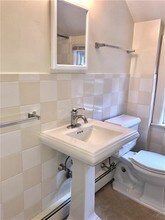 6 Owings Stone Rd in Barrington, RI - Building Photo - Building Photo