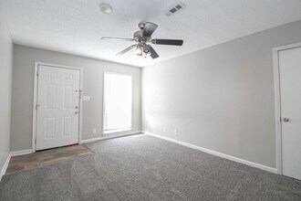 3055 Woody Ln in Clarksville, TN - Building Photo - Building Photo