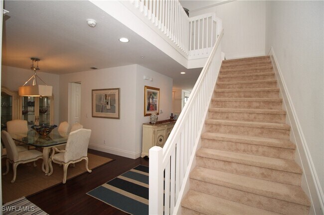 1370 Mariposa Cir in Naples, FL - Building Photo - Building Photo