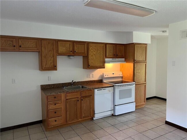 820 Early St, Unit 11 in Paradis, LA - Building Photo - Building Photo