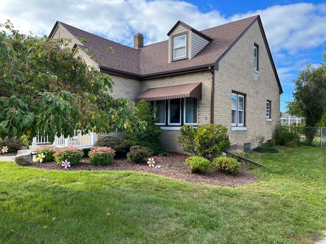 property at 1714 Waldo Blvd