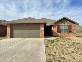 8702 17th St in Lubbock, TX - Building Photo