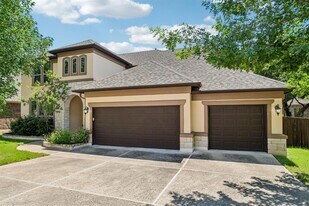 10501 Nicolet Way in Austin, TX - Building Photo