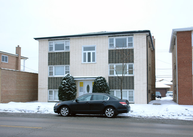 6025 W 63rd St in Chicago, IL - Foto de edificio - Building Photo