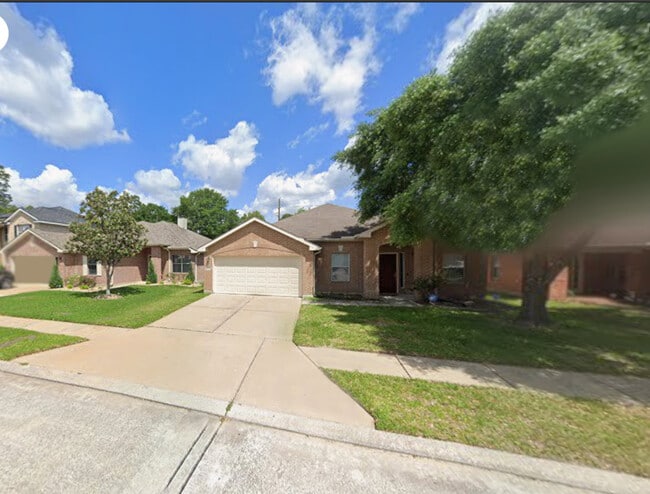 property at 8007 Arbury Glen Ln