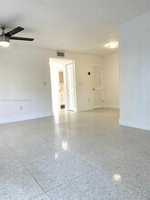6424 Collins Ave in Miami, FL - Building Photo - Building Photo