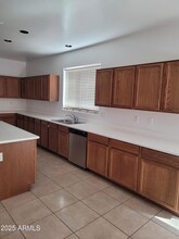 26022 N Sandstone Way in Surprise, AZ - Building Photo - Building Photo