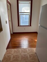 1584 Van Vranken Ave, Unit R1 in Schenectady, NY - Building Photo - Building Photo