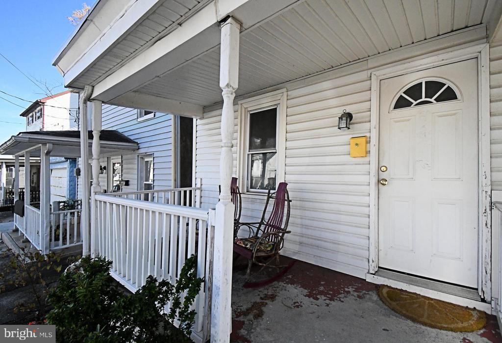 2 High St in Phoenixville, PA - Building Photo