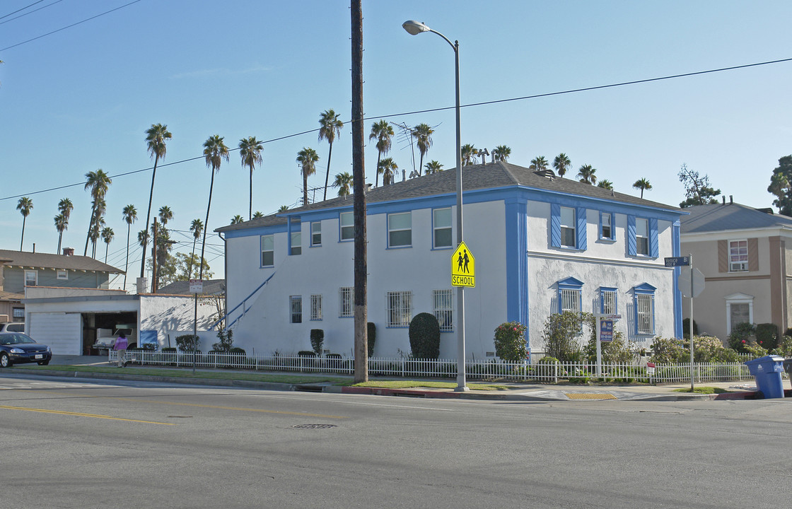 1604 S Bronson Ave in Los Angeles, CA - Building Photo