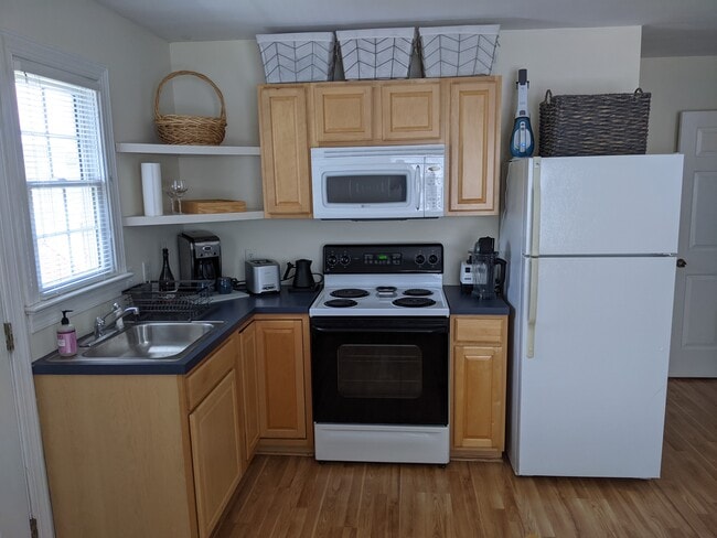 4303 Thetford Rd, Unit Garage apartment in Durham, NC - Building Photo - Building Photo