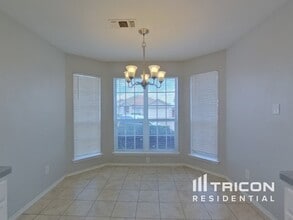 6910 Meadow Bend Dr in Arlington, TX - Building Photo - Building Photo