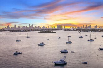 1500 Bay Rd in Miami Beach, FL - Foto de edificio - Building Photo