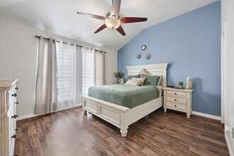 3902 Cary Creek Dr in Baytown, TX - Foto de edificio - Building Photo